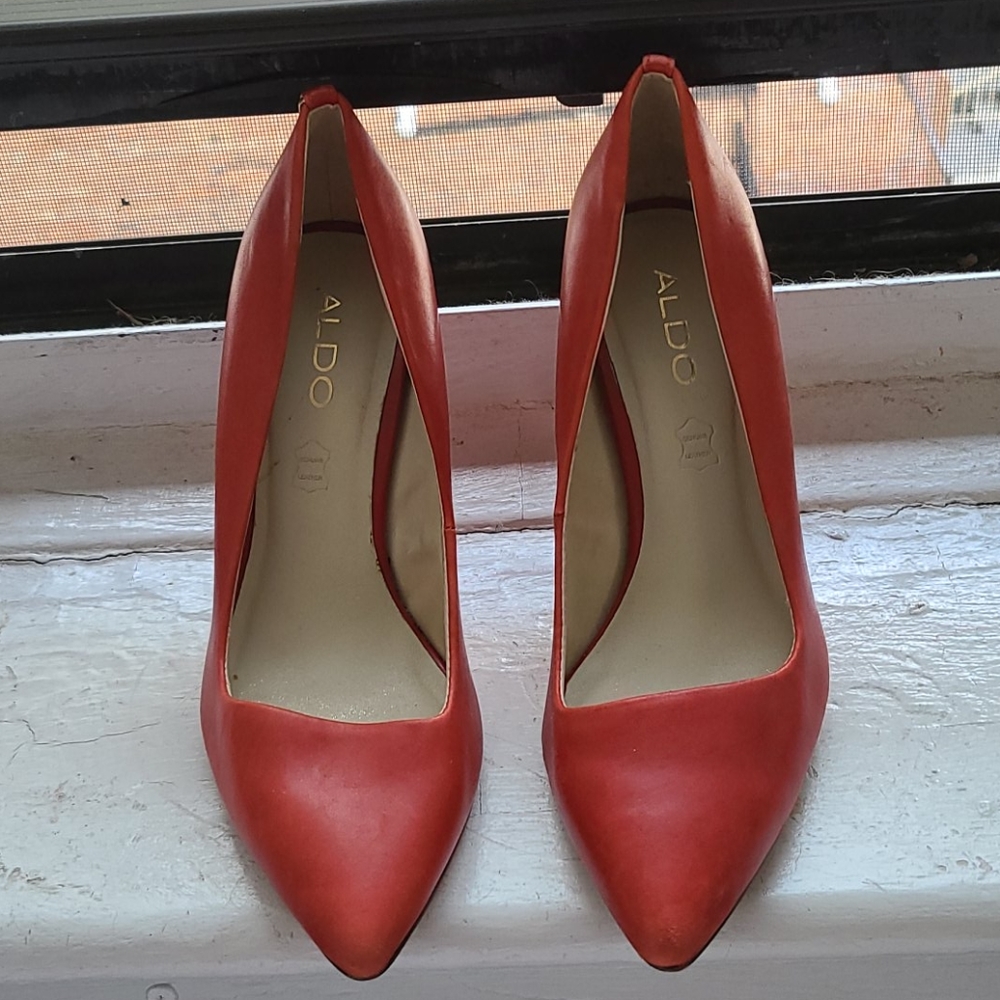 High heels shoes